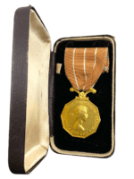 Canadian Forces Decoration CD & Case Cpl. Guignard Full Size Canadian Forces Decoration CD & Case Cpl. Guignard Full Size