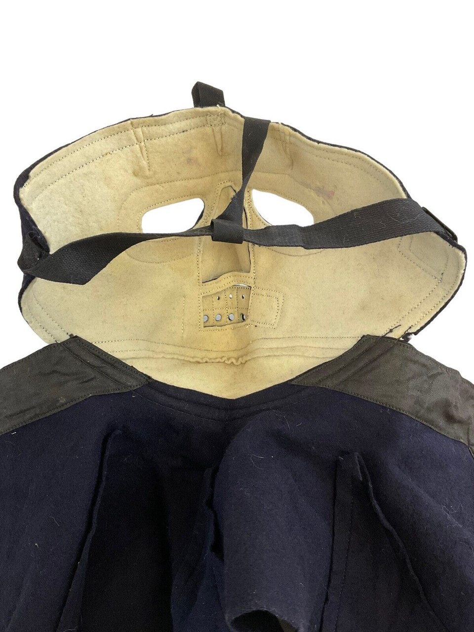 WW2 Canadian Navy RCN Extreme Cold Weather Face Mask WW2 Canadian Navy RCN Extreme Cold Weather Face Mask