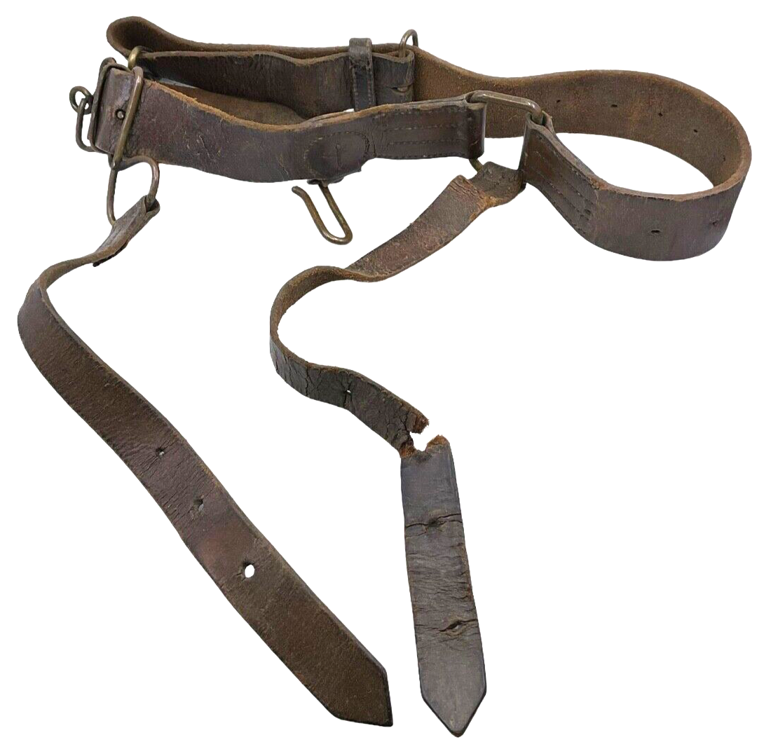 WW1 Canadian CEF Officers Leather Snake Belt With Sword Hangers WW1 Canadian CEF Officers Leather Snake Belt With Sword Hangers