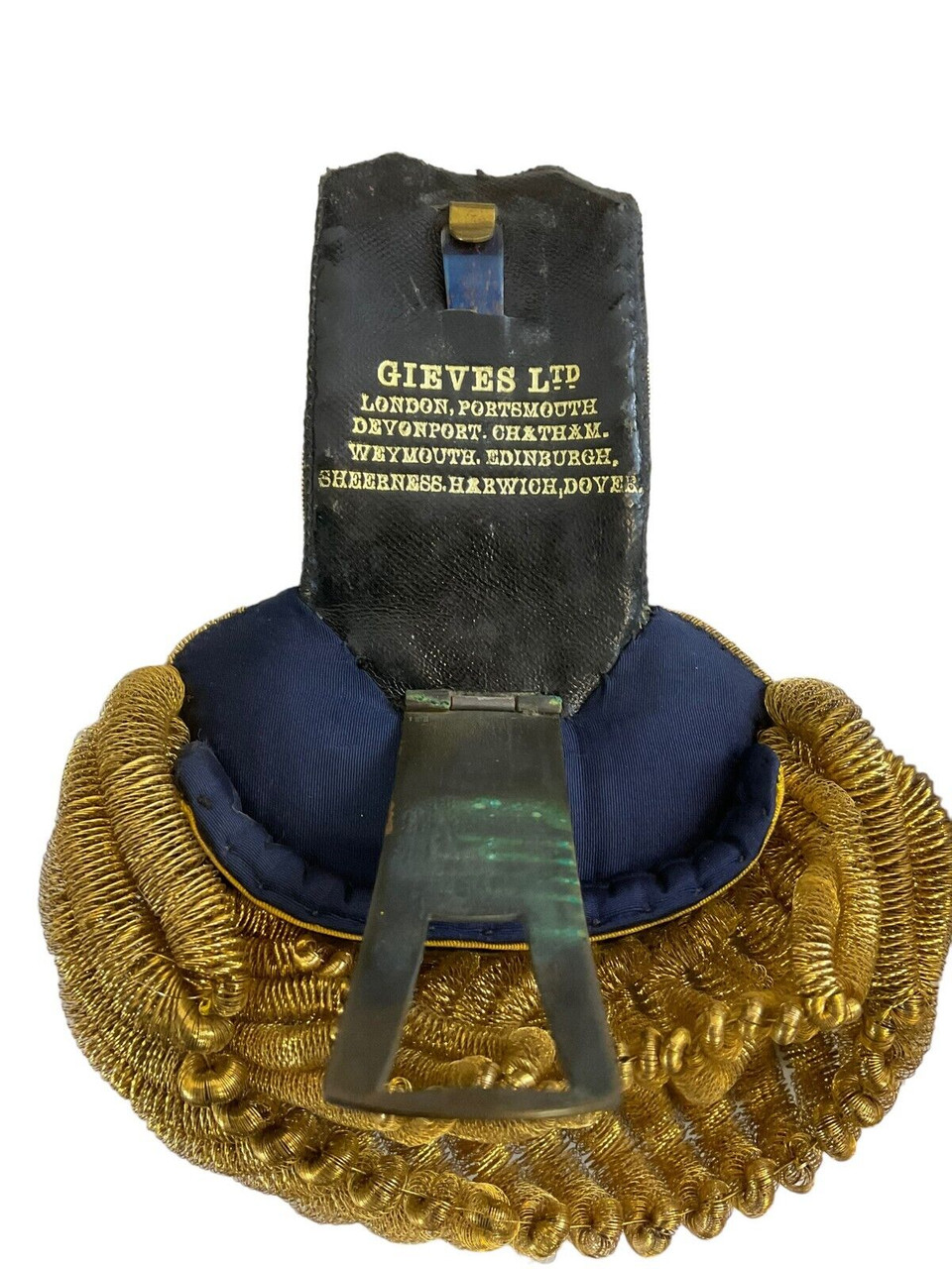 WW1 British Royal Navy Reserve RNR Officers Shoulder Boards Sword Belt Cased Set WW1 British Royal Navy Reserve RNR Officers Shoulder Boards Sword Belt Cased Set