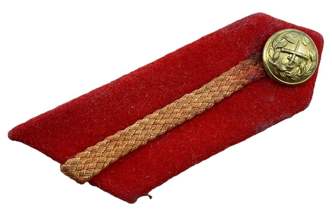 WW2 British Canadian Generals Collar Gorget Insignia WW2 British Canadian Generals Collar Gorget Insignia