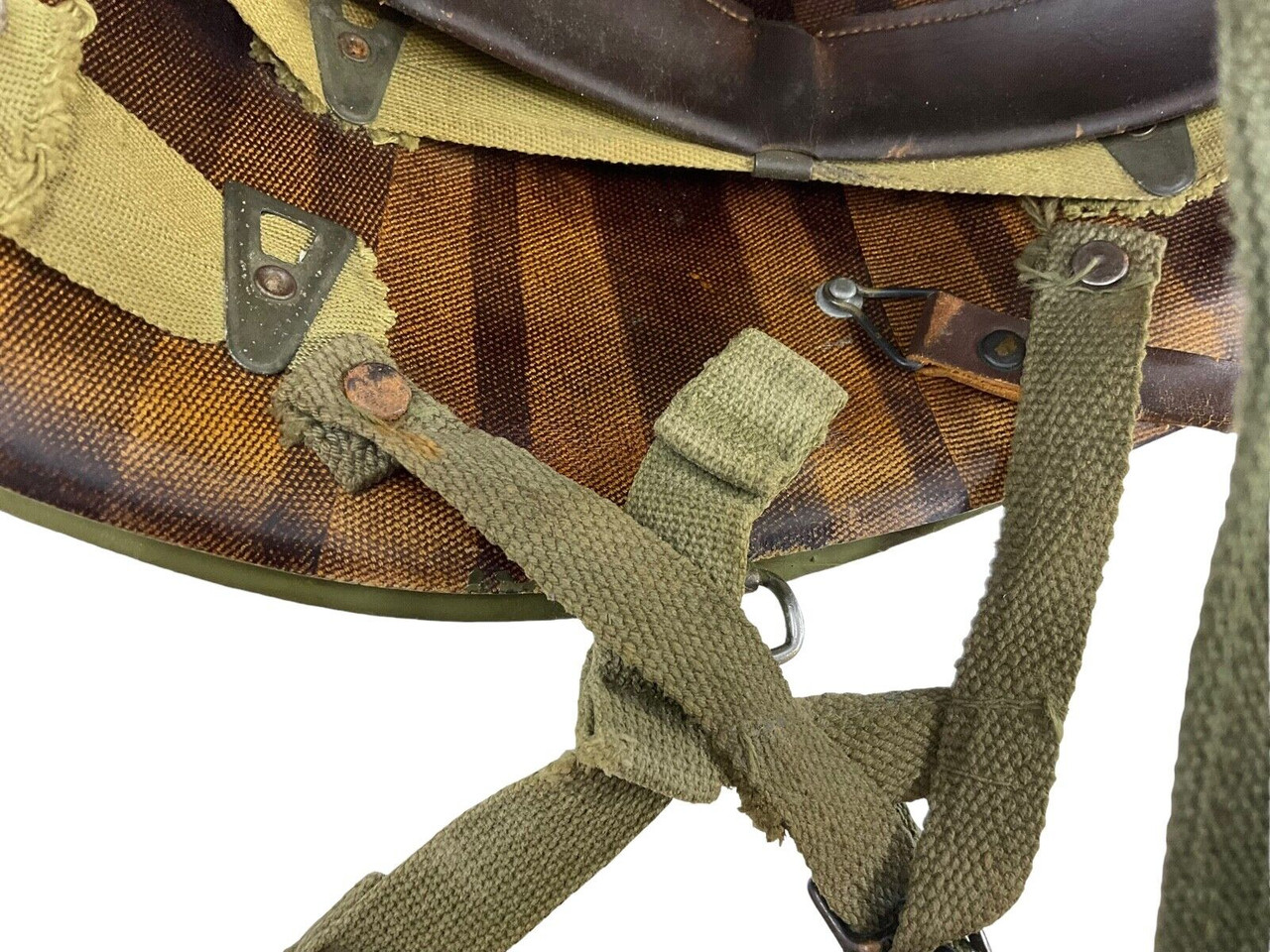 WW2 US M1C Airborne Helmet With Rigger Converted Liner & Chinstraps WW2 US M1C Airborne Helmet With Rigger Converted Liner & Chinstraps