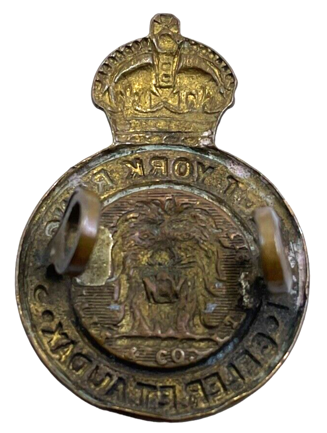 Canadian Militia 12th Regiment York Rifles Collar Badge Insignia Single Canadian Militia 12th Regiment York Rifles Collar Badge Insignia Single