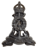 WW2 British Labour Corps Economy Bakelite Cap Badge