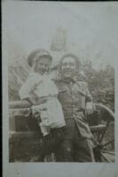 WW1 Canadian CEF Soldier & Family Photo