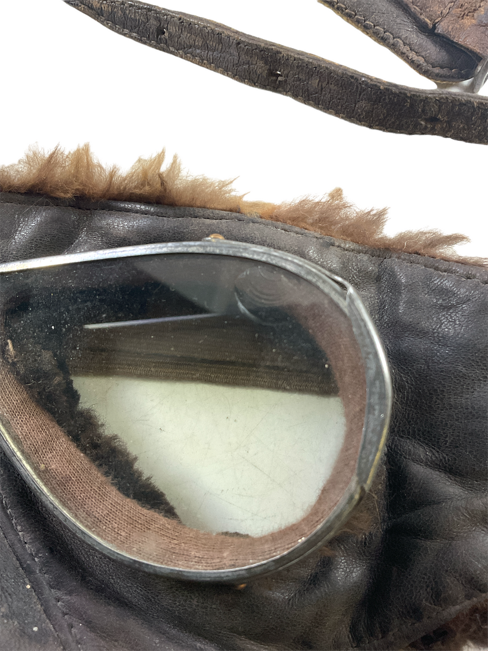 WW1 British Canadian RFC RNAS Leather Flying Helmet & Fur Lined Goggles WW1 British Canadian RFC RNAS Leather Flying Helmet & Fur Lined Goggles