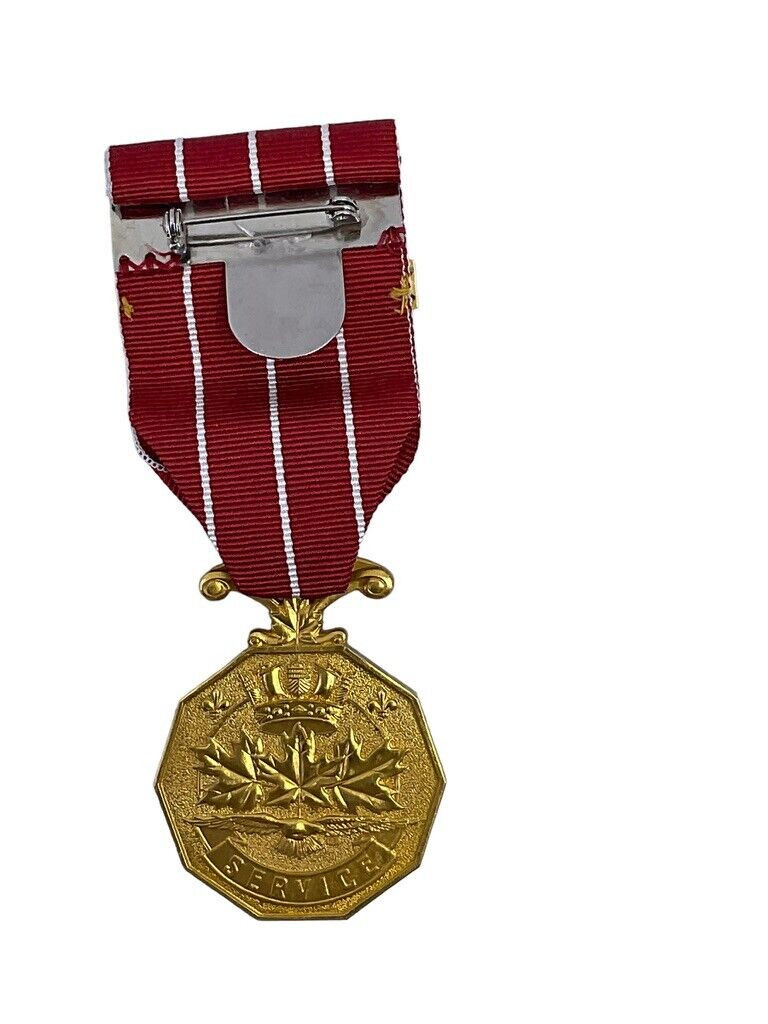 Canadian Forces Decoration and Bar in Box of Issue Sgt RJ McGuigan Canadian Forces Decoration and Bar in Box of Issue Sgt RJ McGuigan