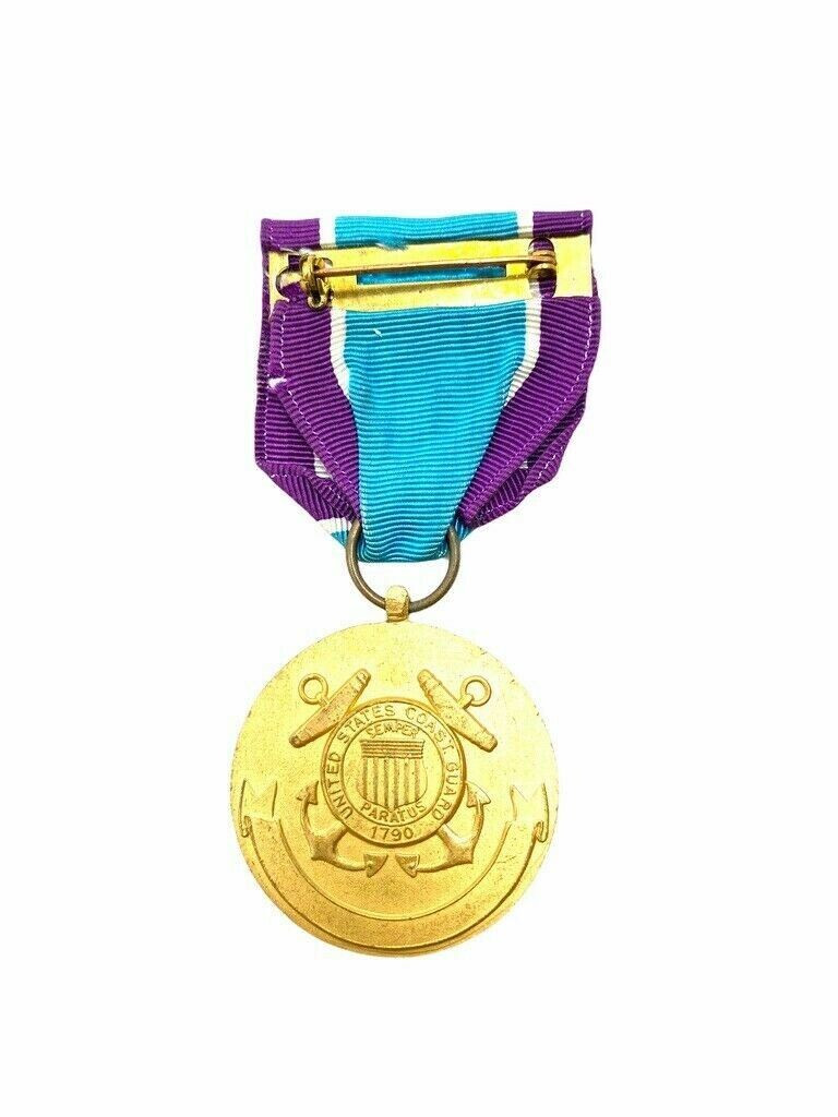US Coast Guard Distinguished Service Medal Full Size US Coast Guard Distinguished Service Medal Full Size