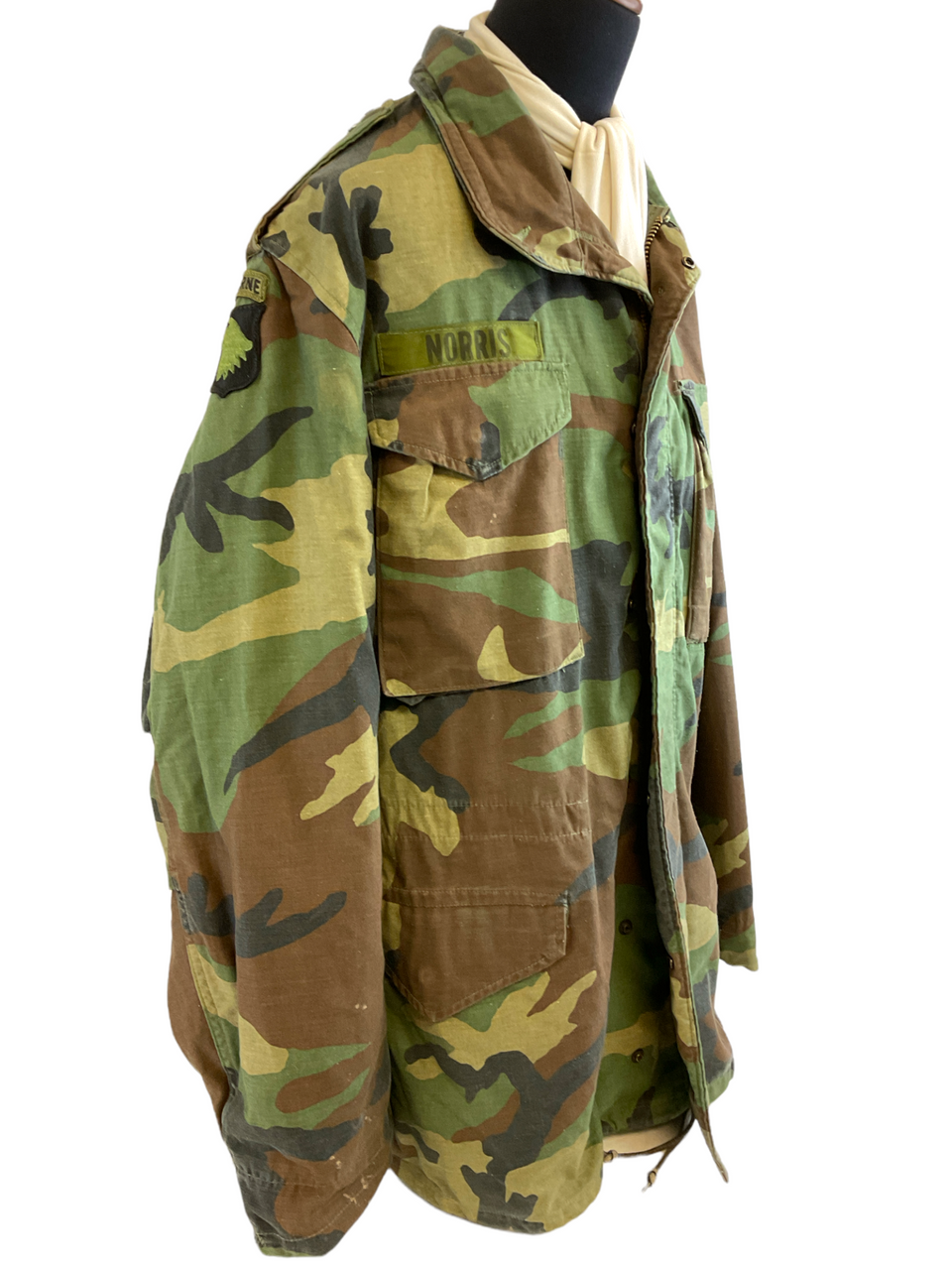US 101st Airborne BDU Woodland Camouflage Shirt Patched Size Large Long US 101st Airborne BDU Woodland Camouflage Shirt Patched Size Large Long
