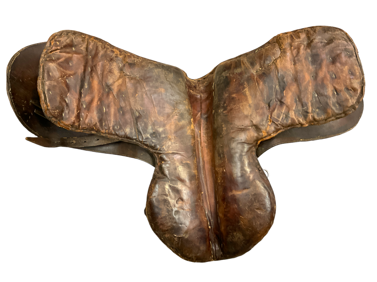 WW1 Canadian CEF Leather Saddle WW1 Canadian CEF Leather Saddle