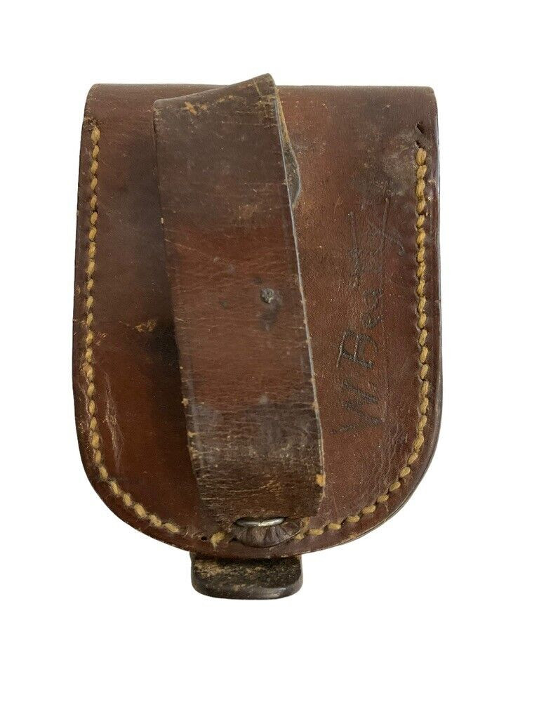 WW1 Canadian CEF Named Officers Compass with Leather Pouch W Beatty CMGC WW1 Canadian CEF Named Officers Compass with Leather Pouch W Beatty CMGC