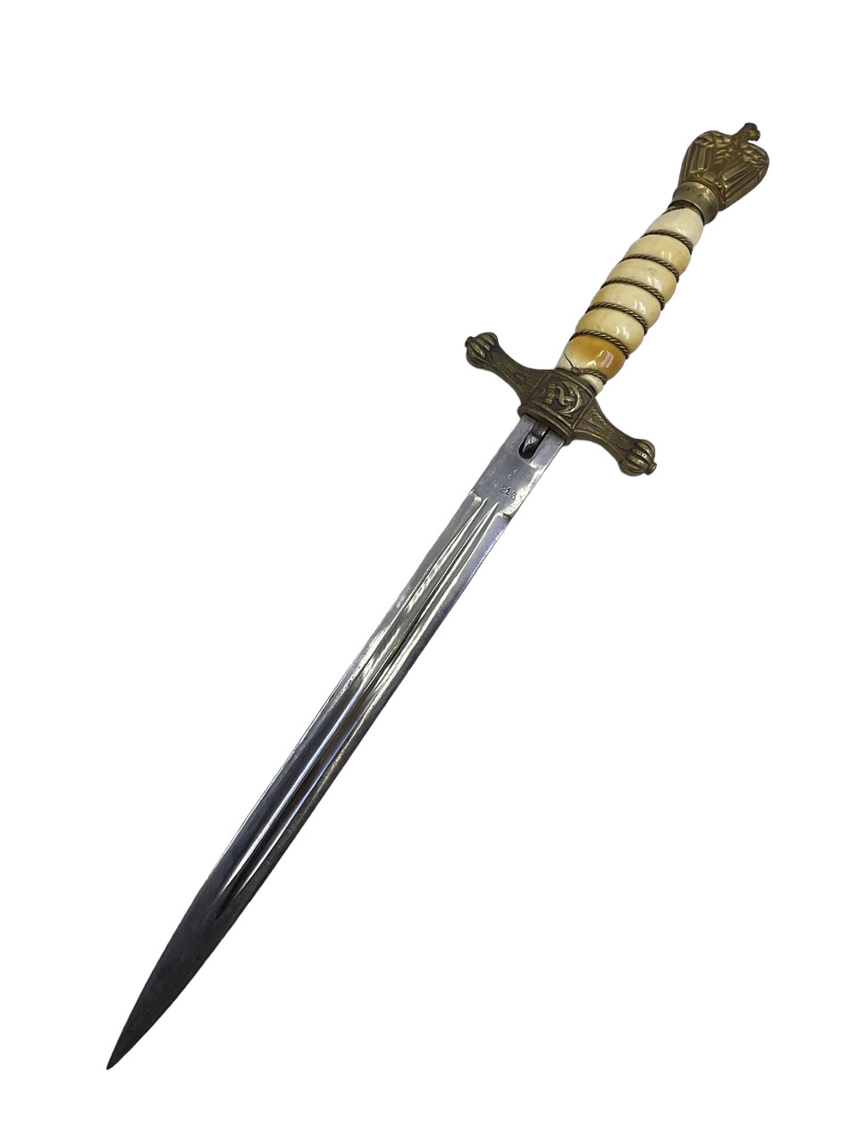 WW2 German Kriegsmarine Naval Officers Dagger Issue without Scabbard WW2 German Kriegsmarine Naval Officers Dagger Issue without Scabbard