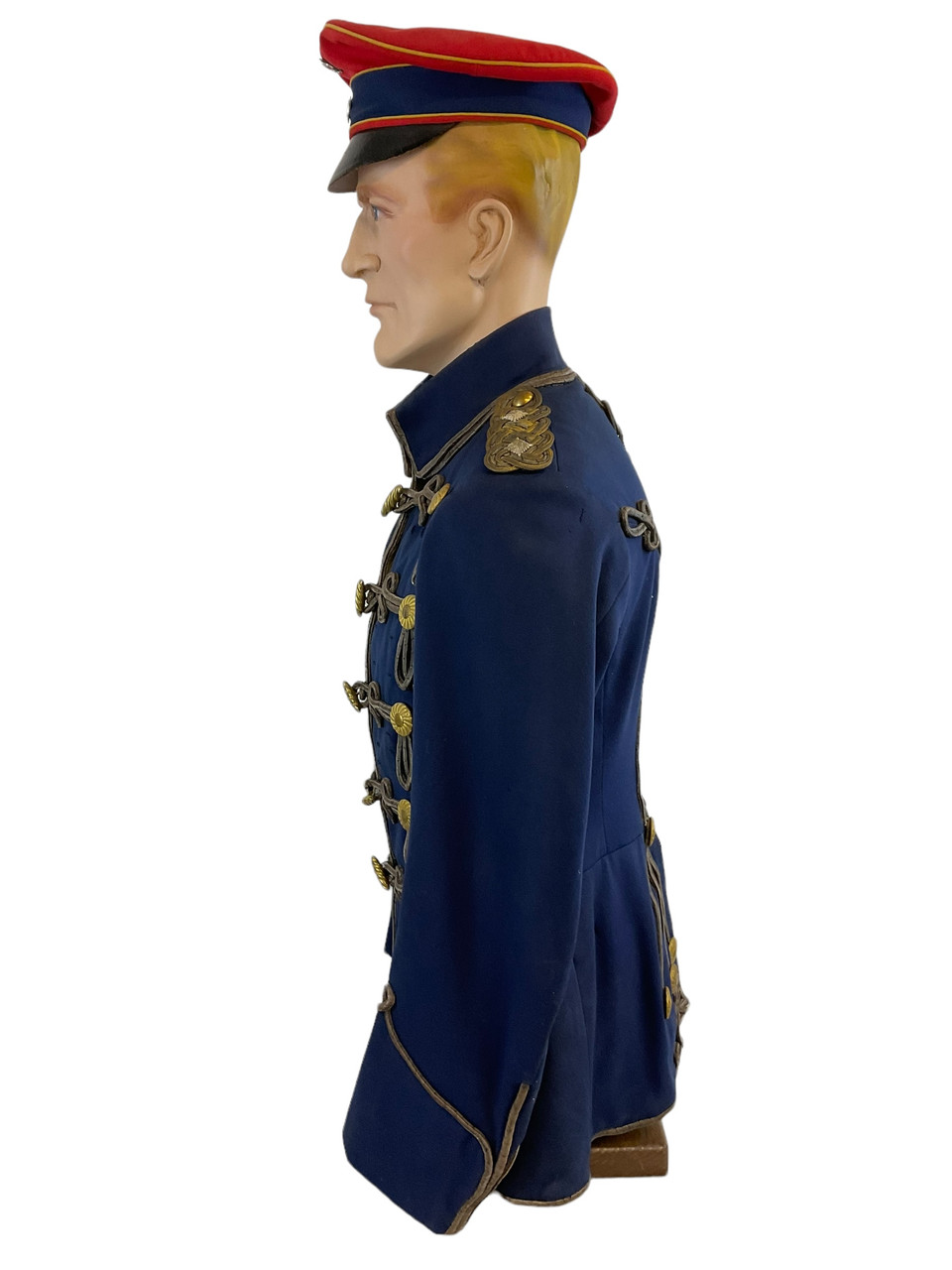 WW1 Imperial German Lieb Hussar Generals Dunkleblau Uniform and Hat Named WW1 Imperial German Lieb Hussar Generals Dunkleblau Uniform and Hat Named