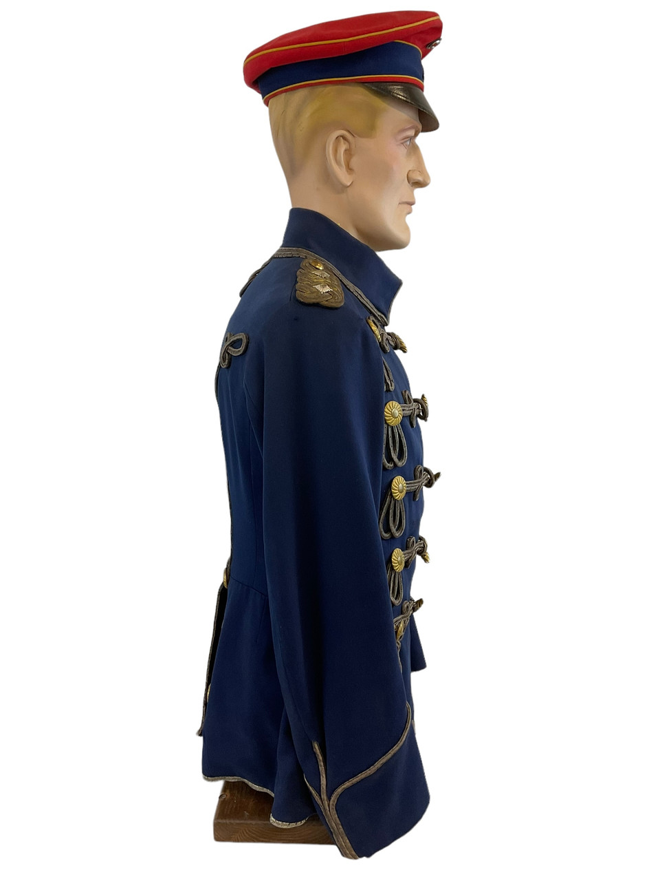 WW1 Imperial German Lieb Hussar Generals Dunkleblau Uniform and Hat Named WW1 Imperial German Lieb Hussar Generals Dunkleblau Uniform and Hat Named