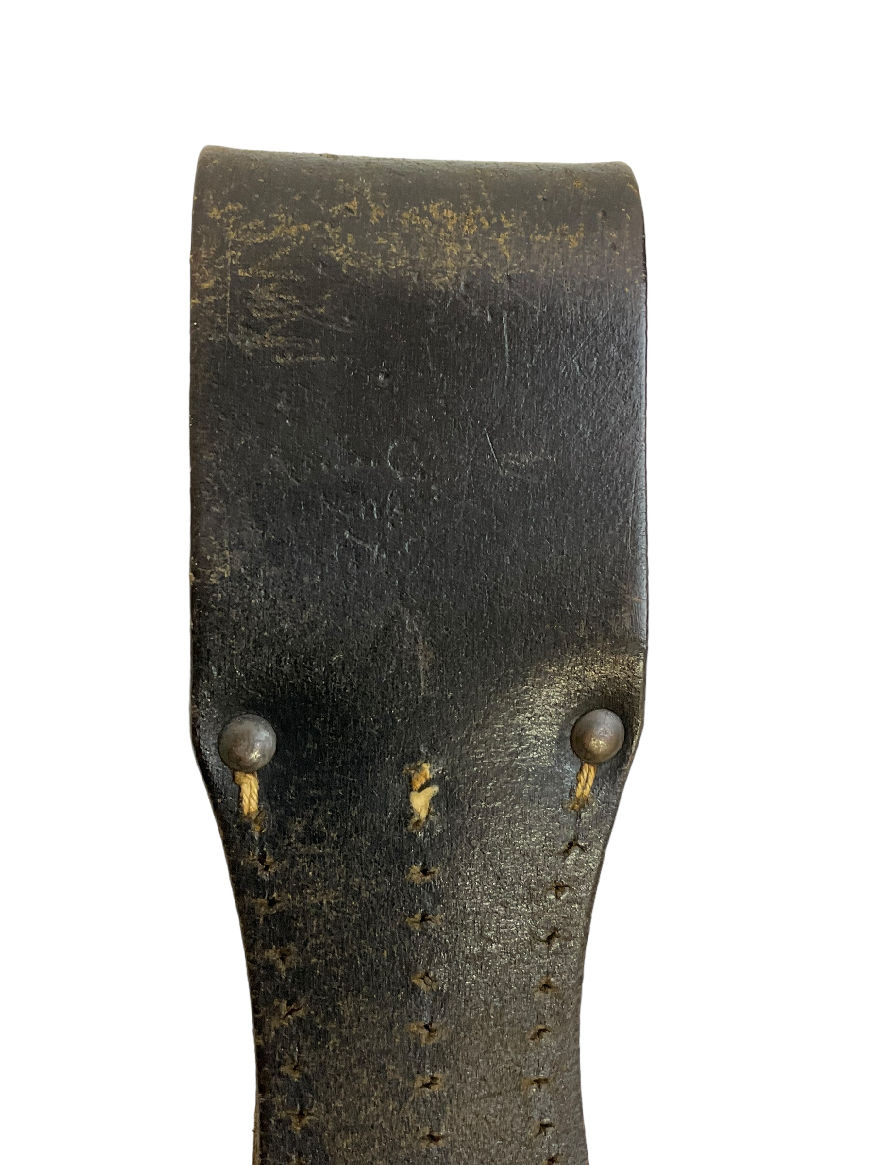 WW1 Imperial German Gewehr 98 Bayonet and Scabbard with Leather Frog WW2 Reissue WW1 Imperial German Gewehr 98 Bayonet and Scabbard with Leather Frog WW2 Reissue