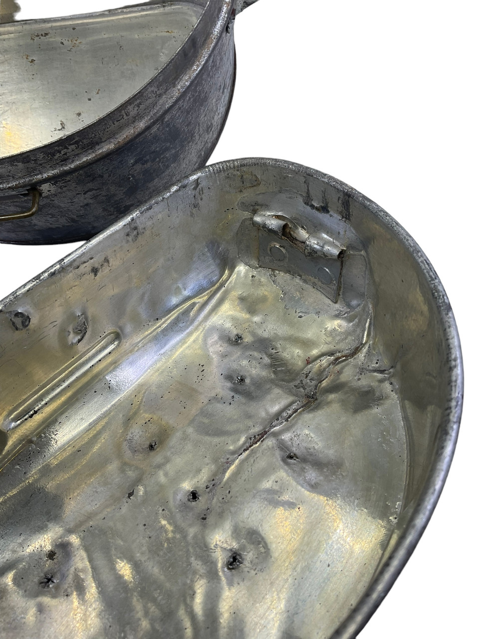 WW1 Canadian CEF D Shaped Mess Tin C Broad Arrowed WW1 Canadian CEF D Shaped Mess Tin C Broad Arrowed