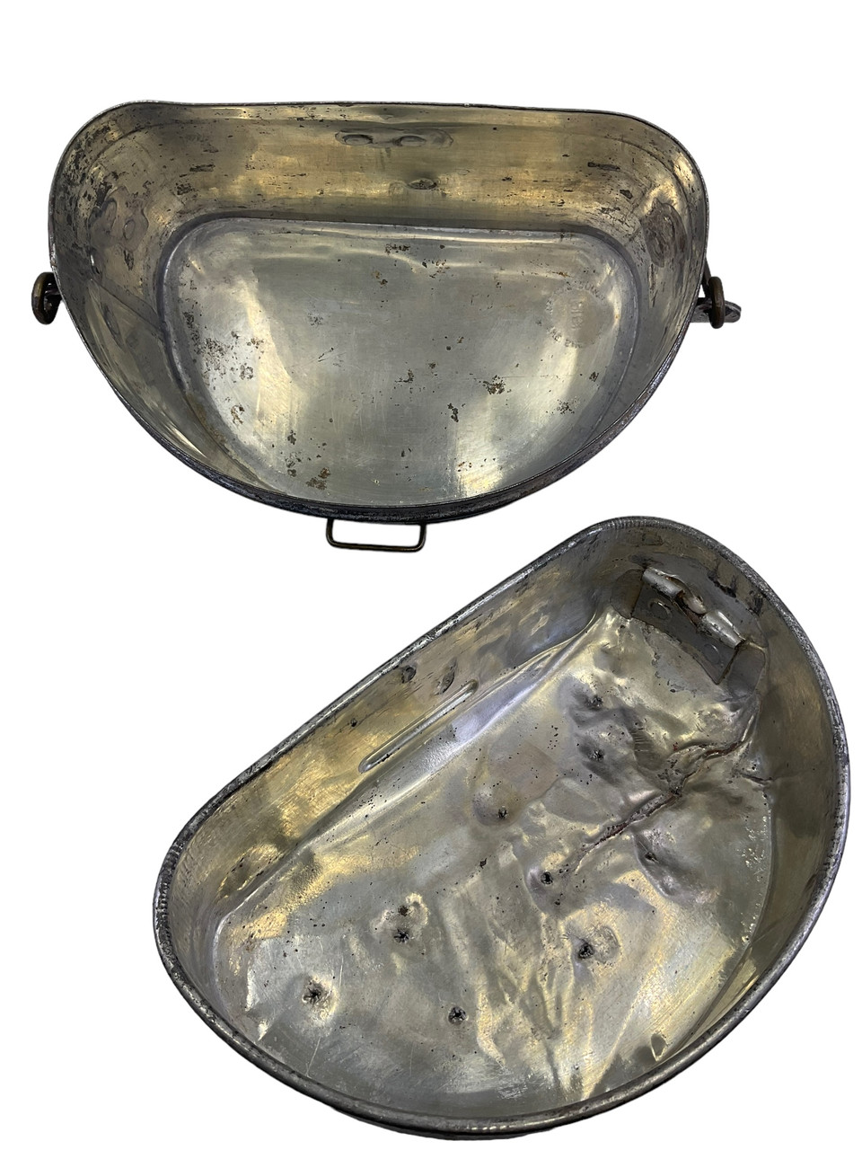 WW1 Canadian CEF D Shaped Mess Tin C Broad Arrowed WW1 Canadian CEF D Shaped Mess Tin C Broad Arrowed