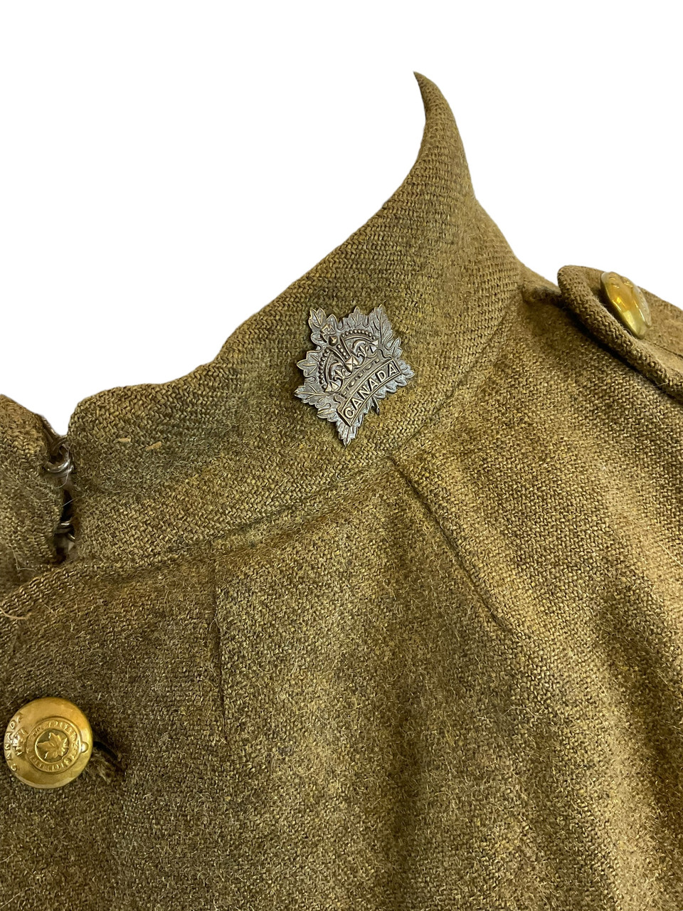 WW1 Canadian CEF 7 Button Named Other Ranks Tunic 104th Battalion RARE WW1 Canadian CEF 7 Button Named Other Ranks Tunic 104th Battalion RARE