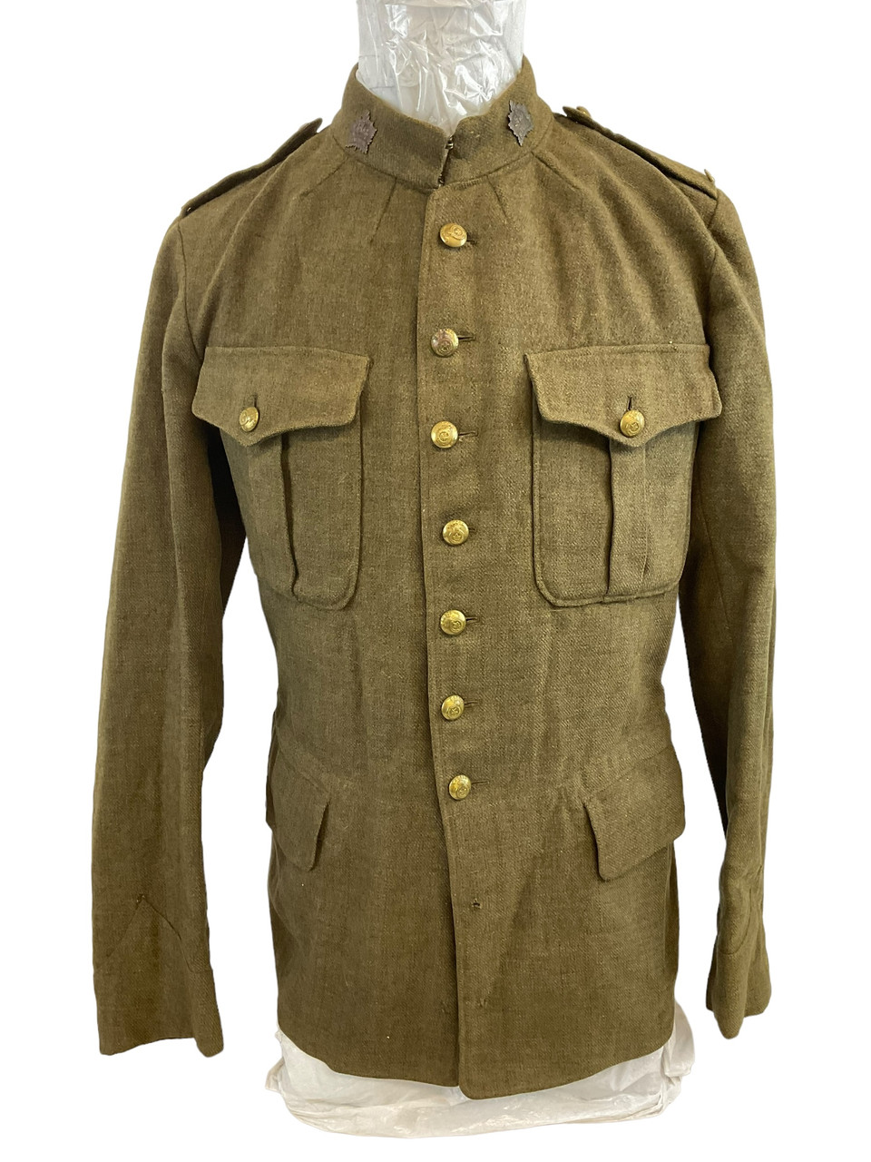 WW1 Canadian CEF 7 Button Named Other Ranks Tunic 104th Battalion RARE WW1 Canadian CEF 7 Button Named Other Ranks Tunic 104th Battalion RARE