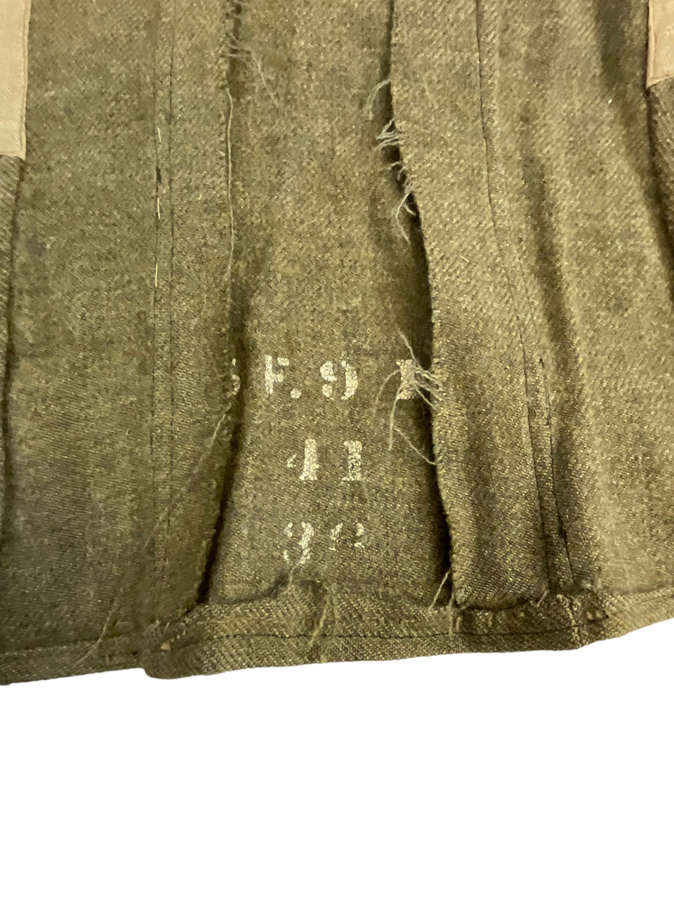 WW1 Canadian CEF 7 Button Named Other Ranks Tunic 104th Battalion RARE WW1 Canadian CEF 7 Button Named Other Ranks Tunic 104th Battalion RARE