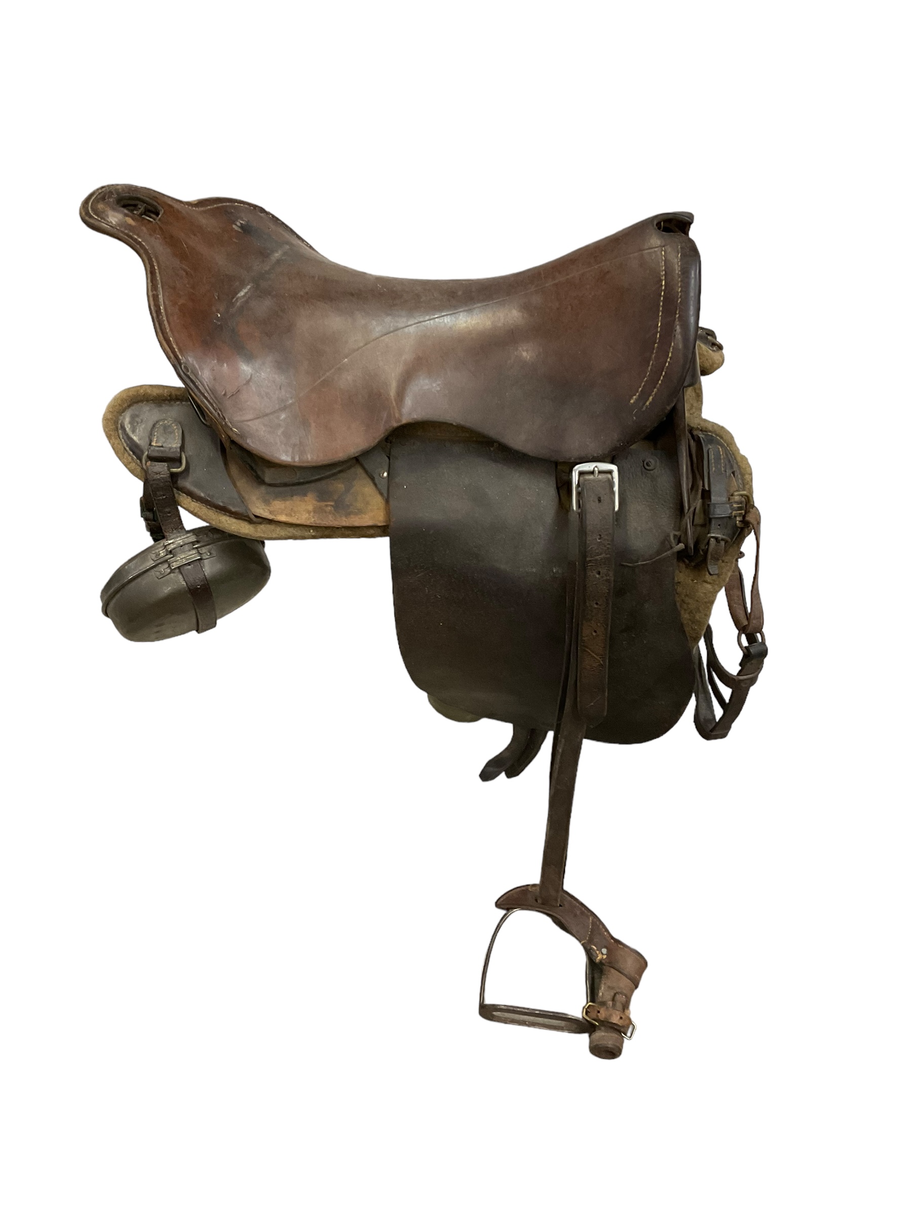 WW1 Canadian CEF Cavalry Saddle 1914 Dated C Broad Arrowed Complete WW1 Canadian CEF Cavalry Saddle 1914 Dated C Broad Arrowed Complete
