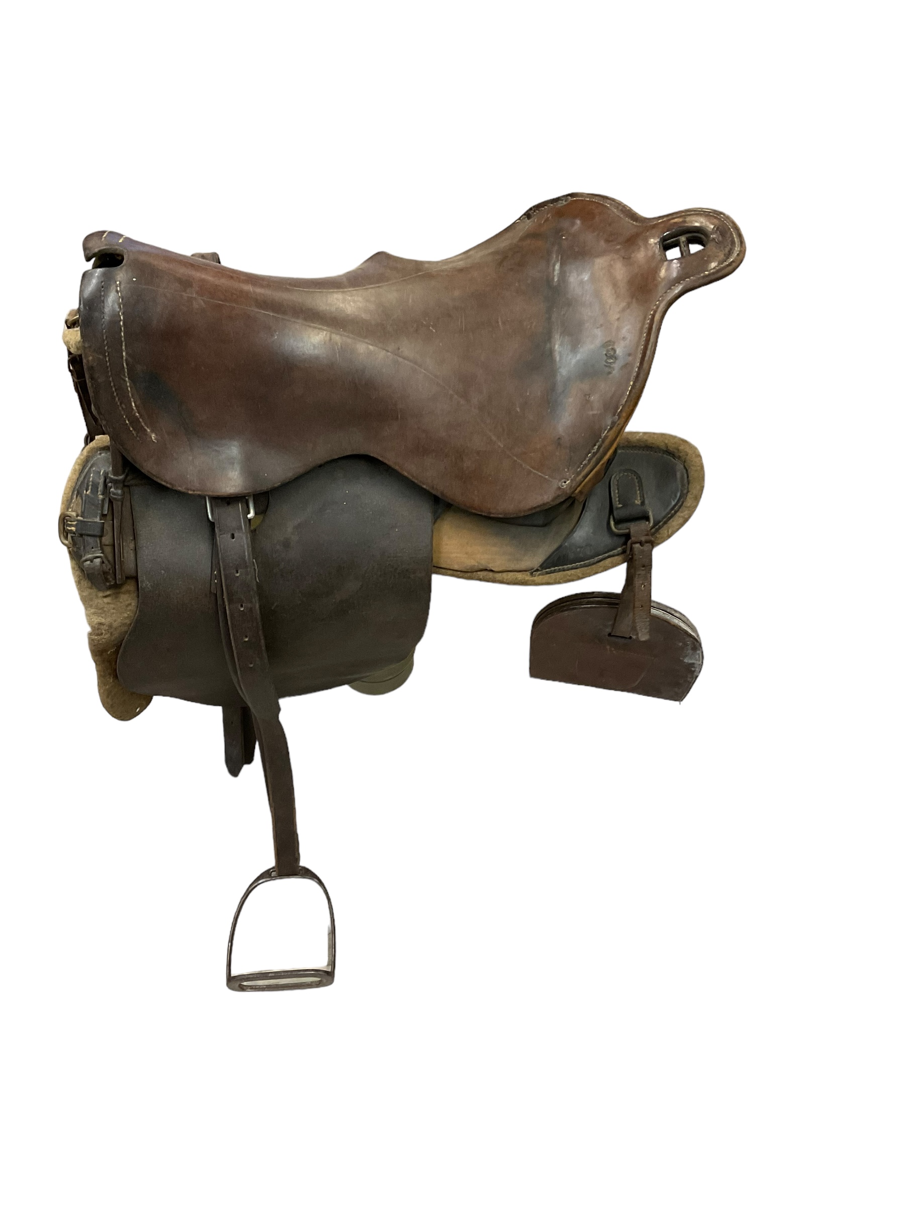 WW1 Canadian CEF Cavalry Saddle 1914 Dated C Broad Arrowed Complete WW1 Canadian CEF Cavalry Saddle 1914 Dated C Broad Arrowed Complete