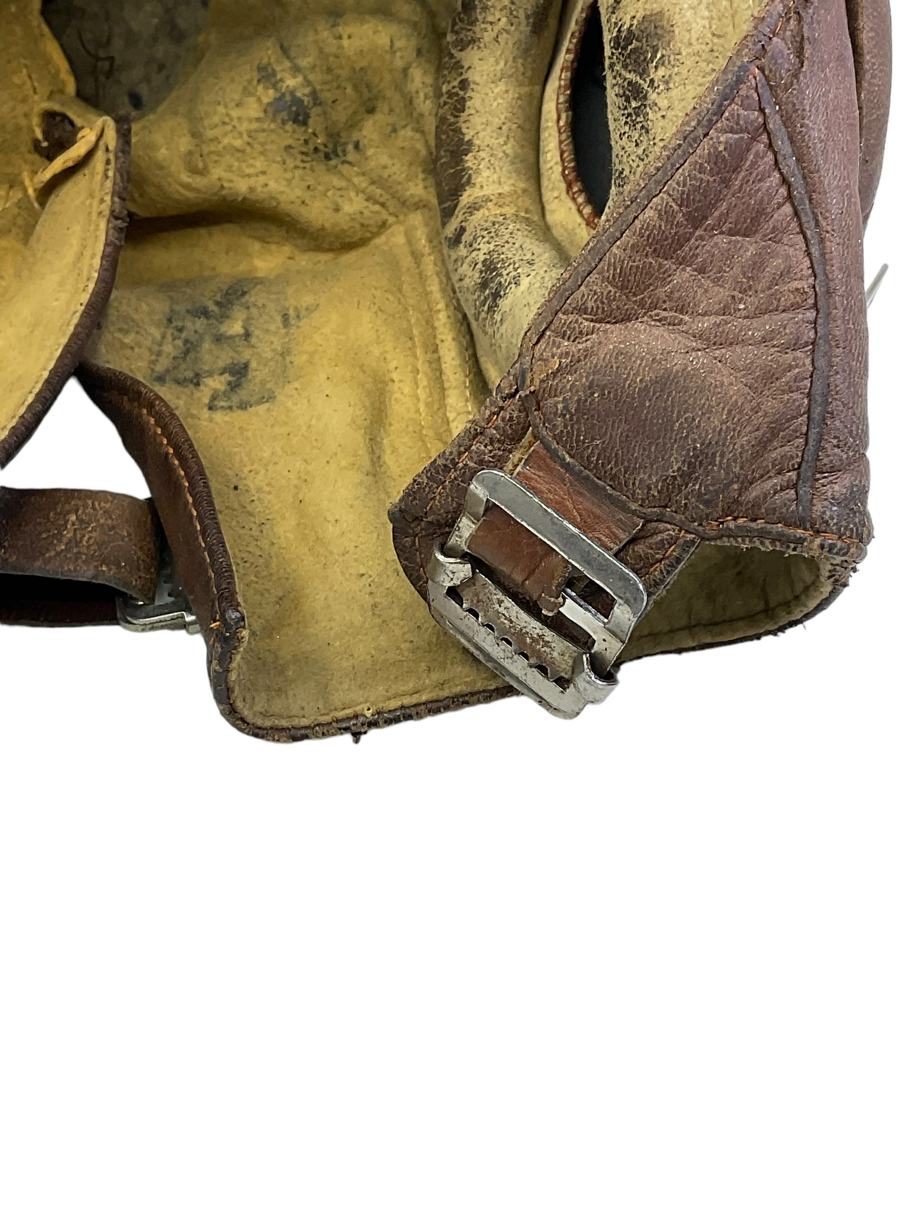 WW2 Canadian RCAF Type B Leather Flying Helmet Named WW2 Canadian RCAF Type B Leather Flying Helmet Named