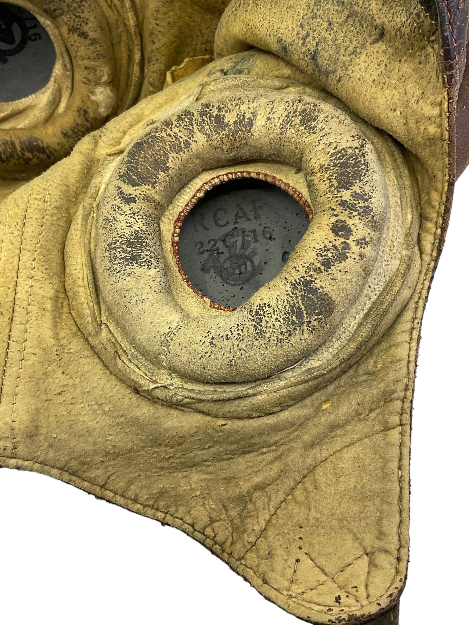 WW2 Canadian RCAF Type B Leather Flying Helmet Named WW2 Canadian RCAF Type B Leather Flying Helmet Named