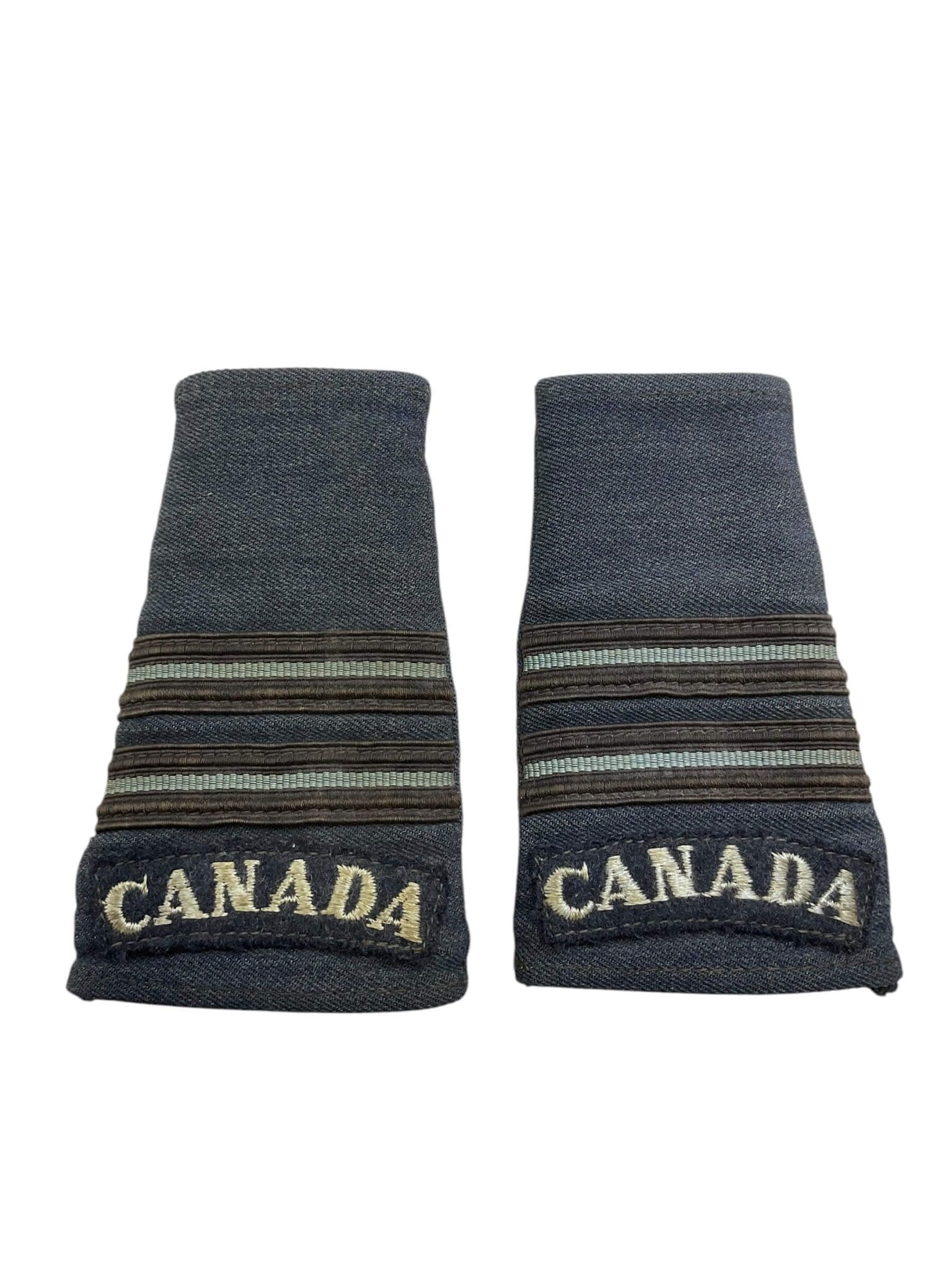 Canadian RCAF Officers Slip On Rank Insignia Pair - Military Antiques ...