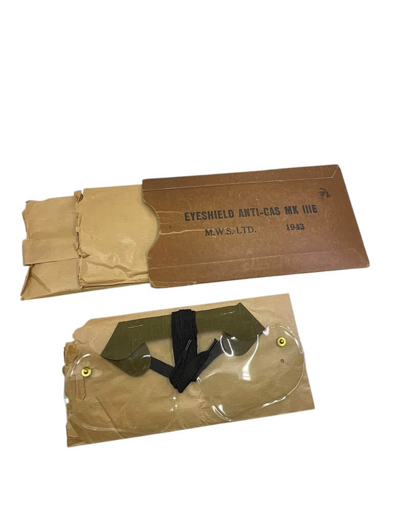 WW2 Canadian Army Eyeshield Anti-Gas Dated 1943 WW2 Canadian Army Eyeshield Anti-Gas Dated 1943
