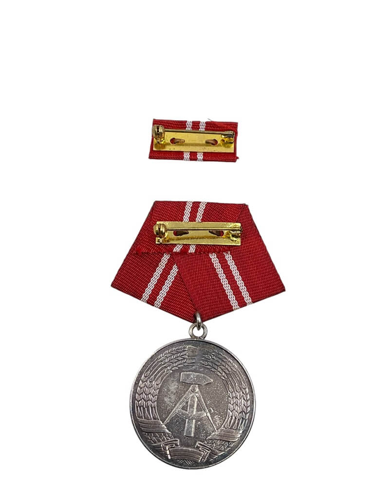 East German Army Silver Service Medal in Case of Issue East German Army Silver Service Medal in Case of Issue