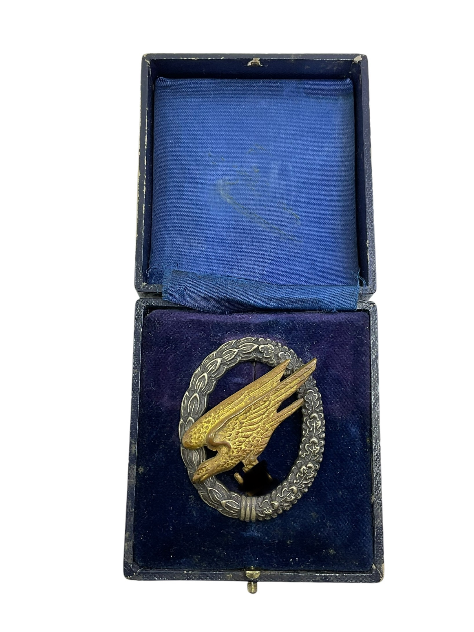 WW2 German Luftwaffe Paratrooper Fallschirmjager Jump Badge In Case - Marked CE Junker WW2 German Luftwaffe Paratrooper Fallschirmjager Jump Badge In Case - Marked CE Junker