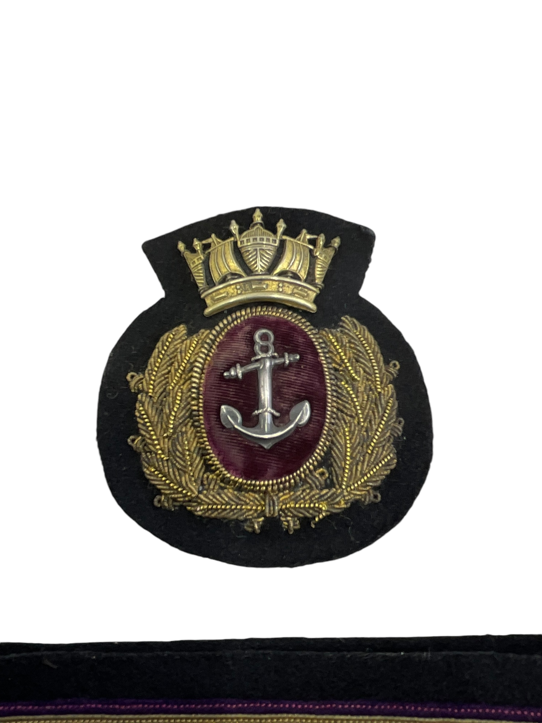 WW2 Canadian Merchant Navy Officers Cap Badge and Cuff Rank WW2 Canadian Merchant Navy Officers Cap Badge and Cuff Rank