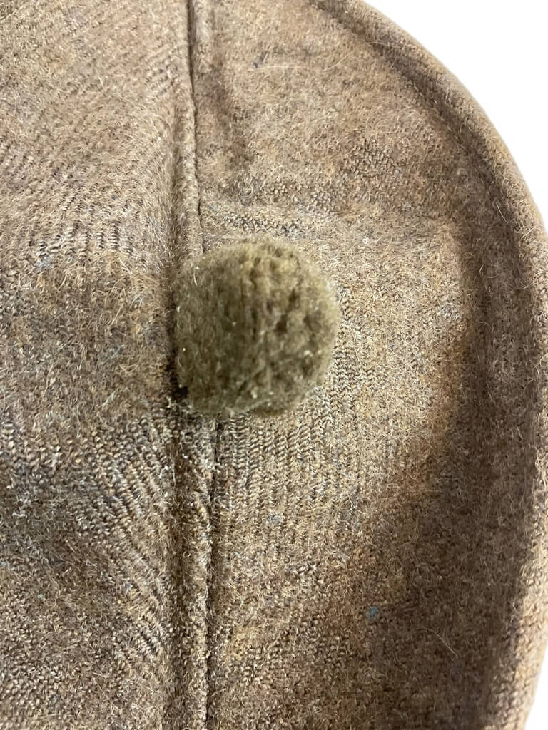 WW1 Canadian CEF Ainsley Dineen Khaki Glengarry w/Toorie 1916 Size 6 3/4 WW1 Canadian CEF Ainsley Dineen Khaki Glengarry w/Toorie 1916 Size 6 3/4