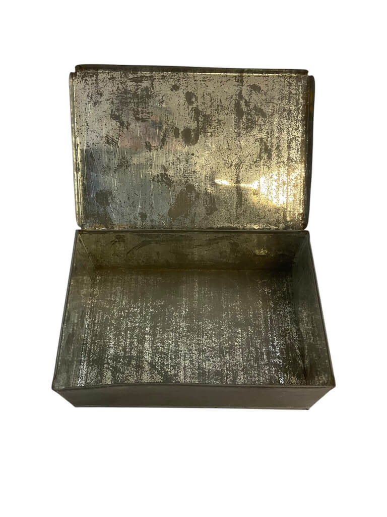 WW1 British Army and Navy Special Blend Cigarette Empty Tin Published WW1 British Army and Navy Special Blend Cigarette Empty Tin Published