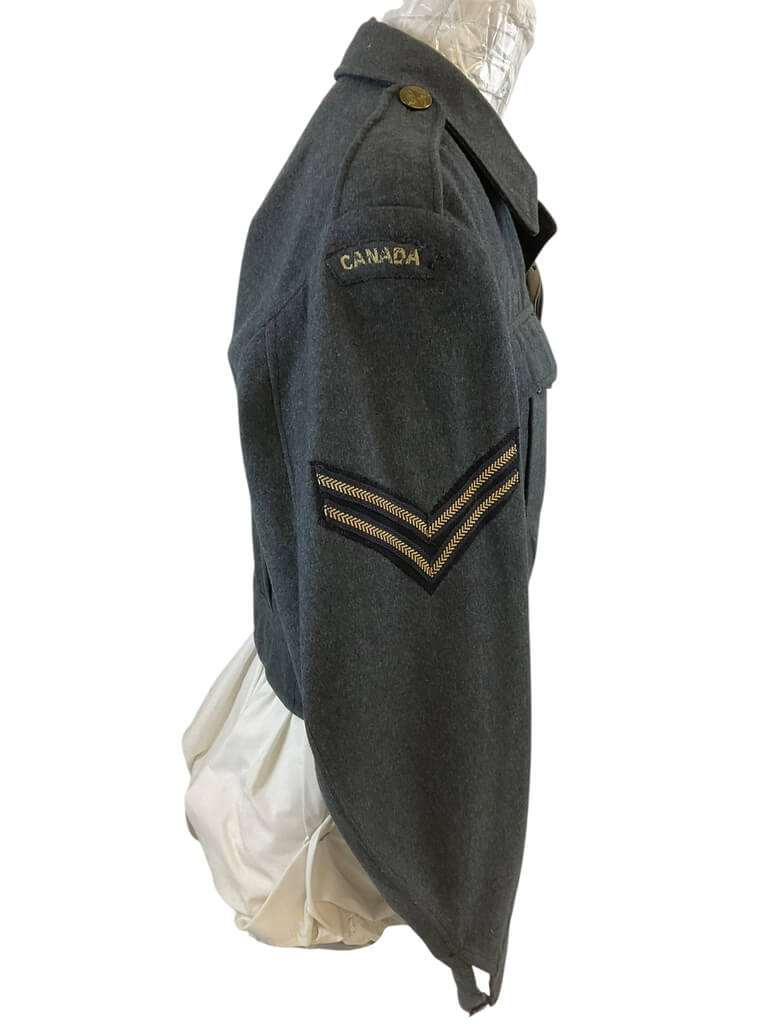 WW2 Canadian RCAF Battle Dress Dated 1944 With Medals WW2 Canadian RCAF Battle Dress Dated 1944 With Medals