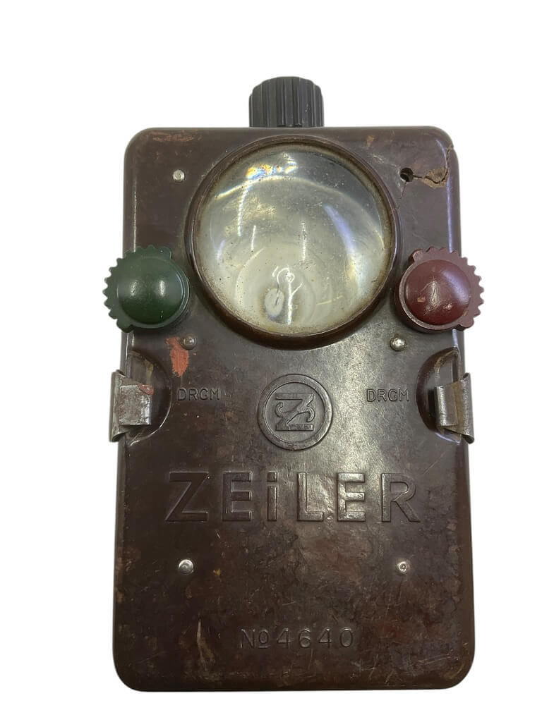 WW2 German Army Bakelite Zeiler Flashlight WW2 German Army Bakelite Zeiler Flashlight