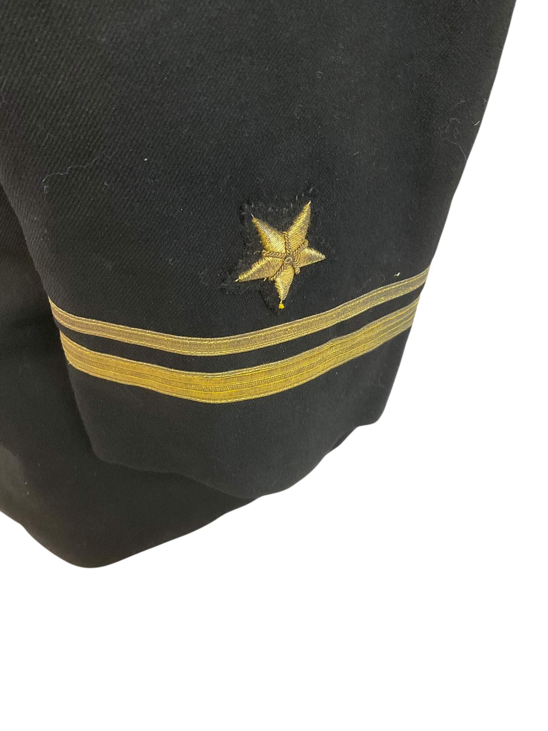 Korean War Era US Navy USN Officer Jacket Lieutenant Junior Grade Rank Korean War Era US Navy USN Officer Jacket Lieutenant Junior Grade Rank