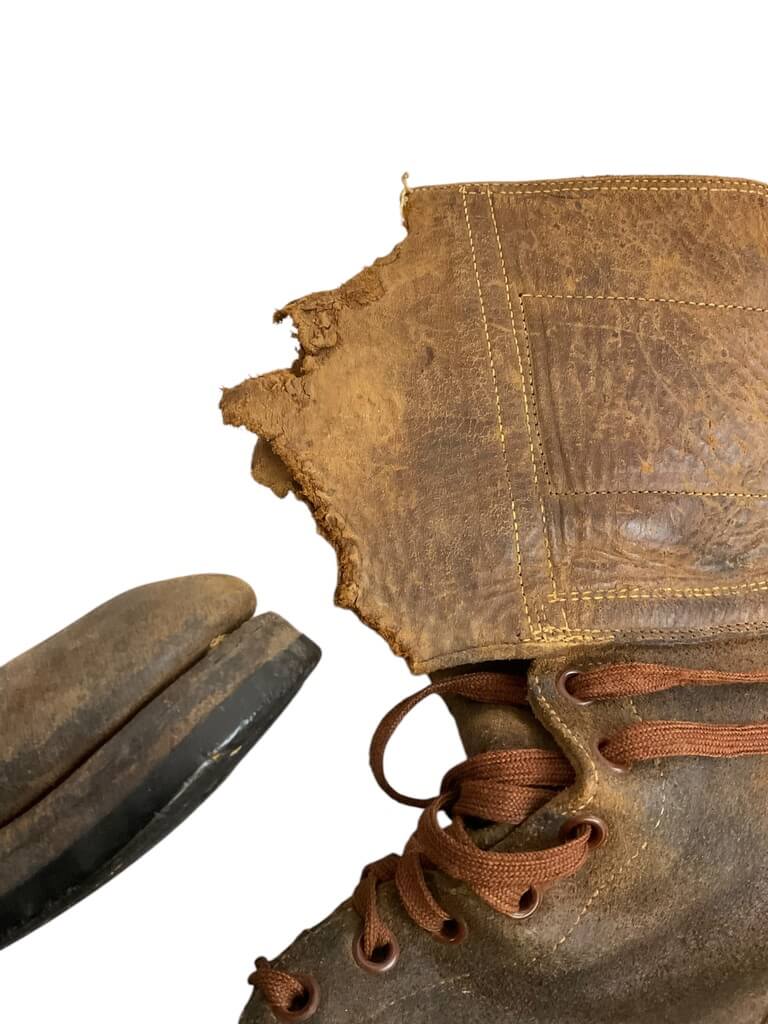 WW2 US Army M43 Double Buckle Combat Boots With Spare Cuffs WW2 US Army M43 Double Buckle Combat Boots With Spare Cuffs