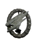 WW2 German Luftwaffe Fallschirmjager Airborne Qualification Badge Unit Marked 16th Battery 1st FJ Division WW2 German Luftwaffe Fallschirmjager Airborne Qualification Badge Unit Marked 16th Battery 1st FJ Division