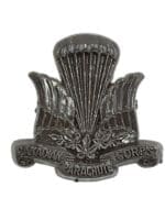 WW2 1st Canadian Parachute Battalion Bakelite Cap Badge with Pin WW2 1st Canadian Parachute Battalion Bakelite Cap Badge with Pin