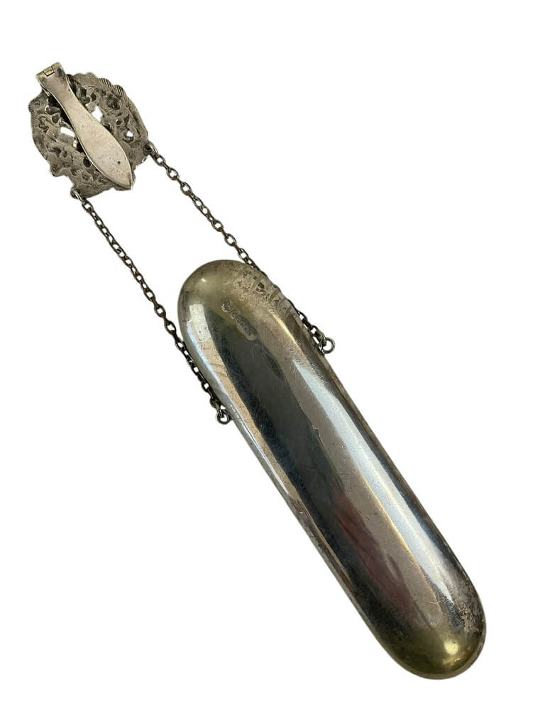 Repousse Spectacles Holder Chatelaine Clip Sterling Silver Hallmarked Repousse Spectacles Holder Chatelaine Clip Sterling Silver Hallmarked