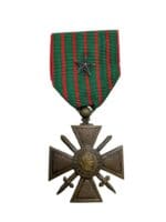 WW1 French France Croix Du Guerre Medal and Ribbon With Star 1914 to 1918