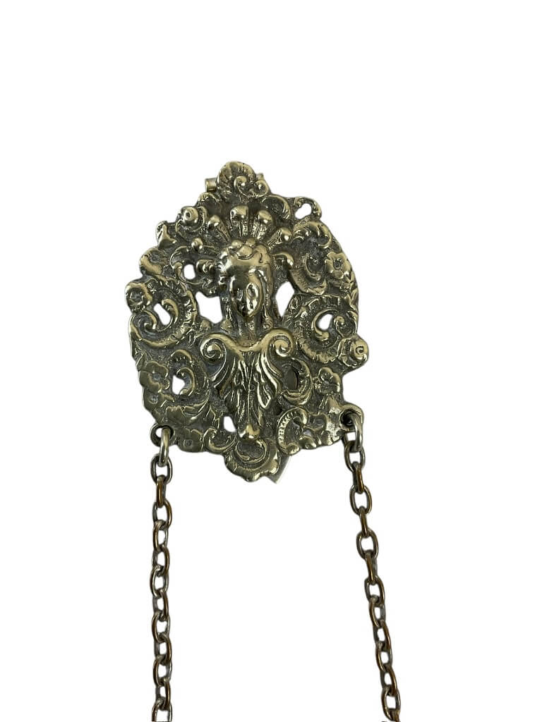 Repousse Spectacles Holder Chatelaine Clip Sterling Silver Hallmarked Repousse Spectacles Holder Chatelaine Clip Sterling Silver Hallmarked