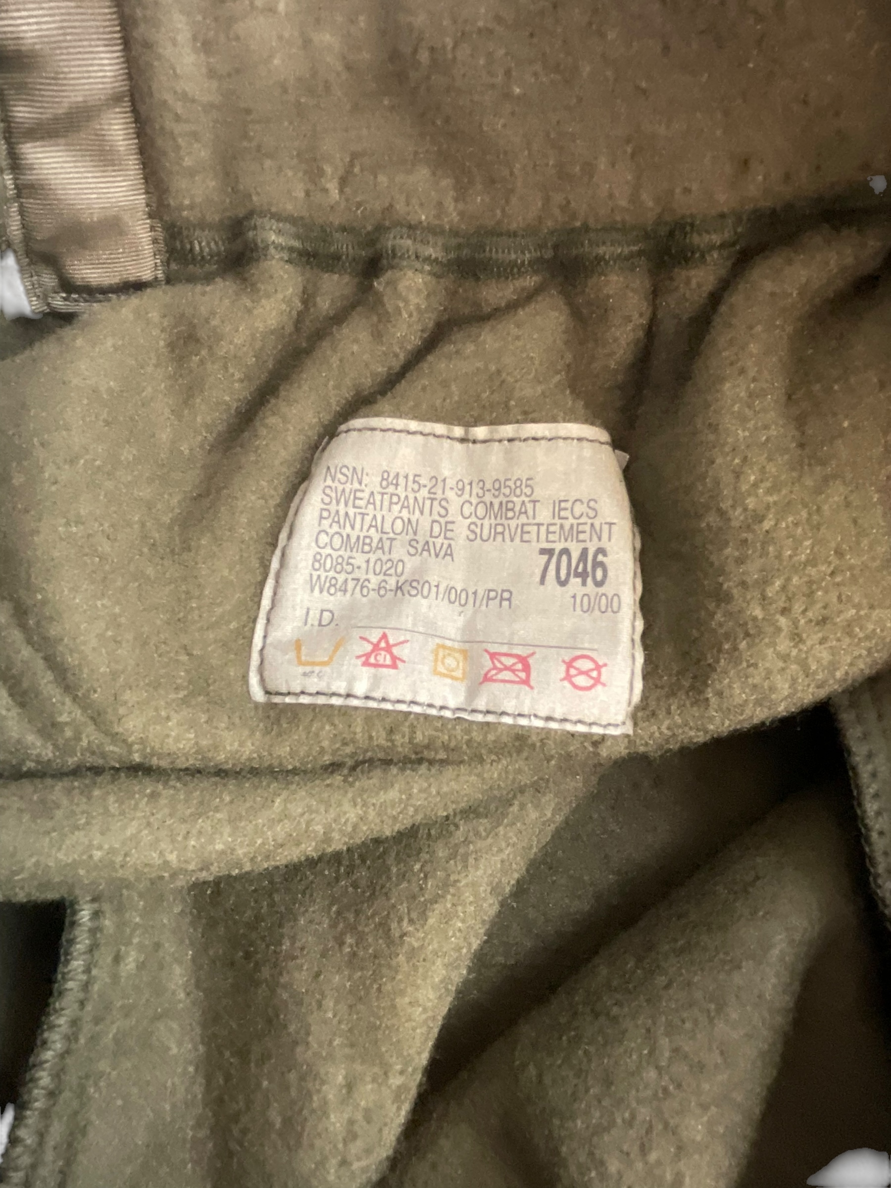 Canadian Forces Fleece Sweatpants IECS Size 7046 NEW Canadian Forces Fleece Sweatpants IECS Size 7046 NEW