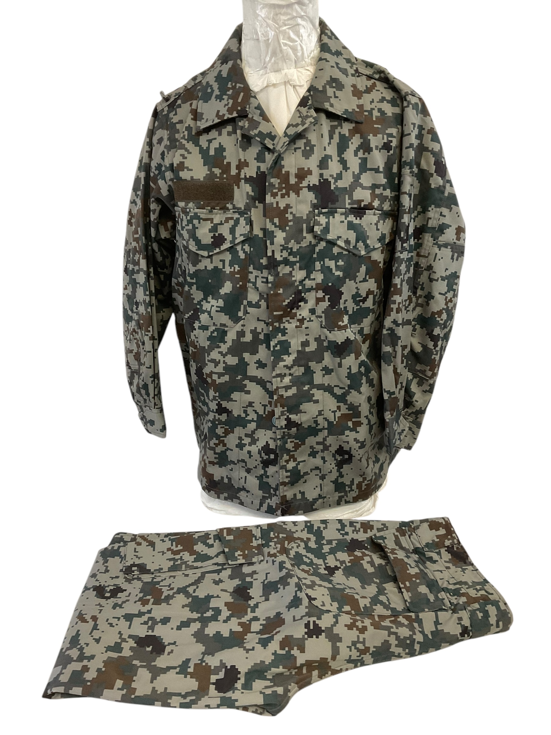 Japanese Japan Camouflage Cam Jacket and Pants Japanese Japan Camouflage Cam Jacket and Pants