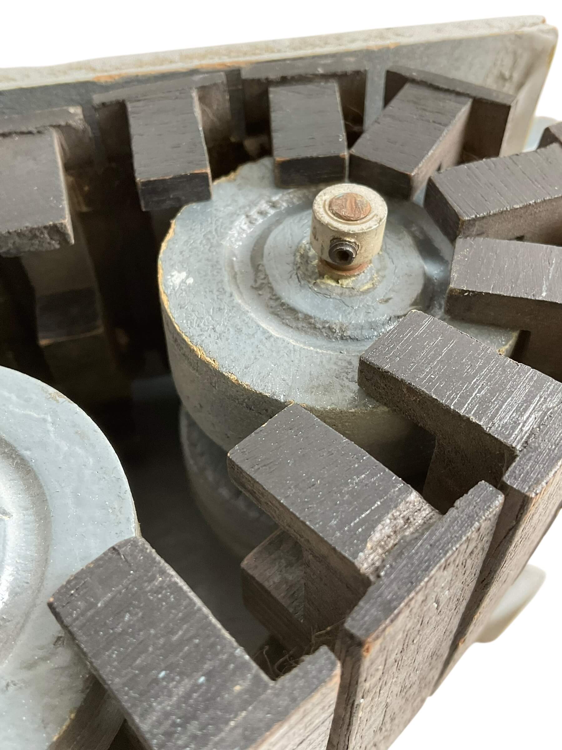 WW2 Russian Soviet Su100 Assault Gun Tank Wood Identification Model 22 X 10 X 9 WW2 Russian Soviet Su100 Assault Gun Tank Wood Identification Model 22 X 10 X 9