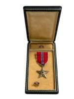 WW2 US Army Bronze Star Medal Full Size in Case of Issue Named F Vernon