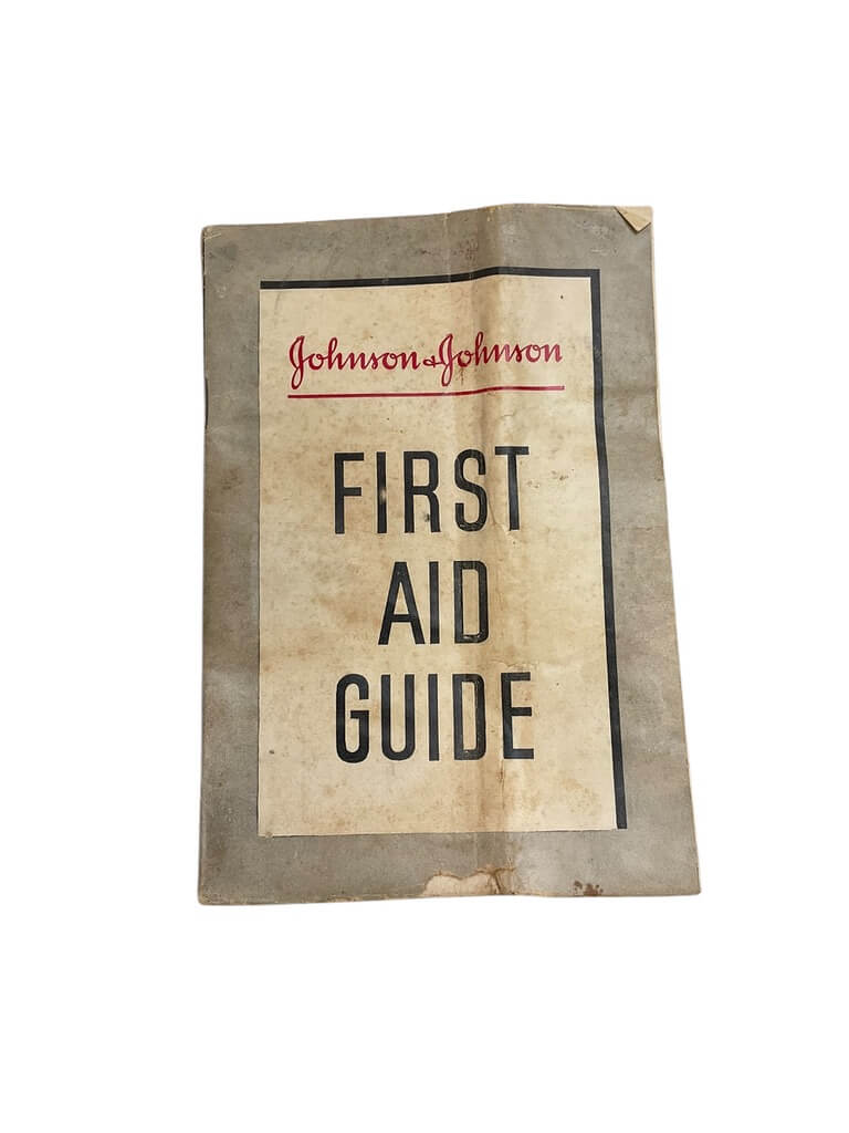 WW2 US Boy Scouts of America First Aid Kit In Metal Tin With Contents WW2 US Boy Scouts of America First Aid Kit In Metal Tin With Contents