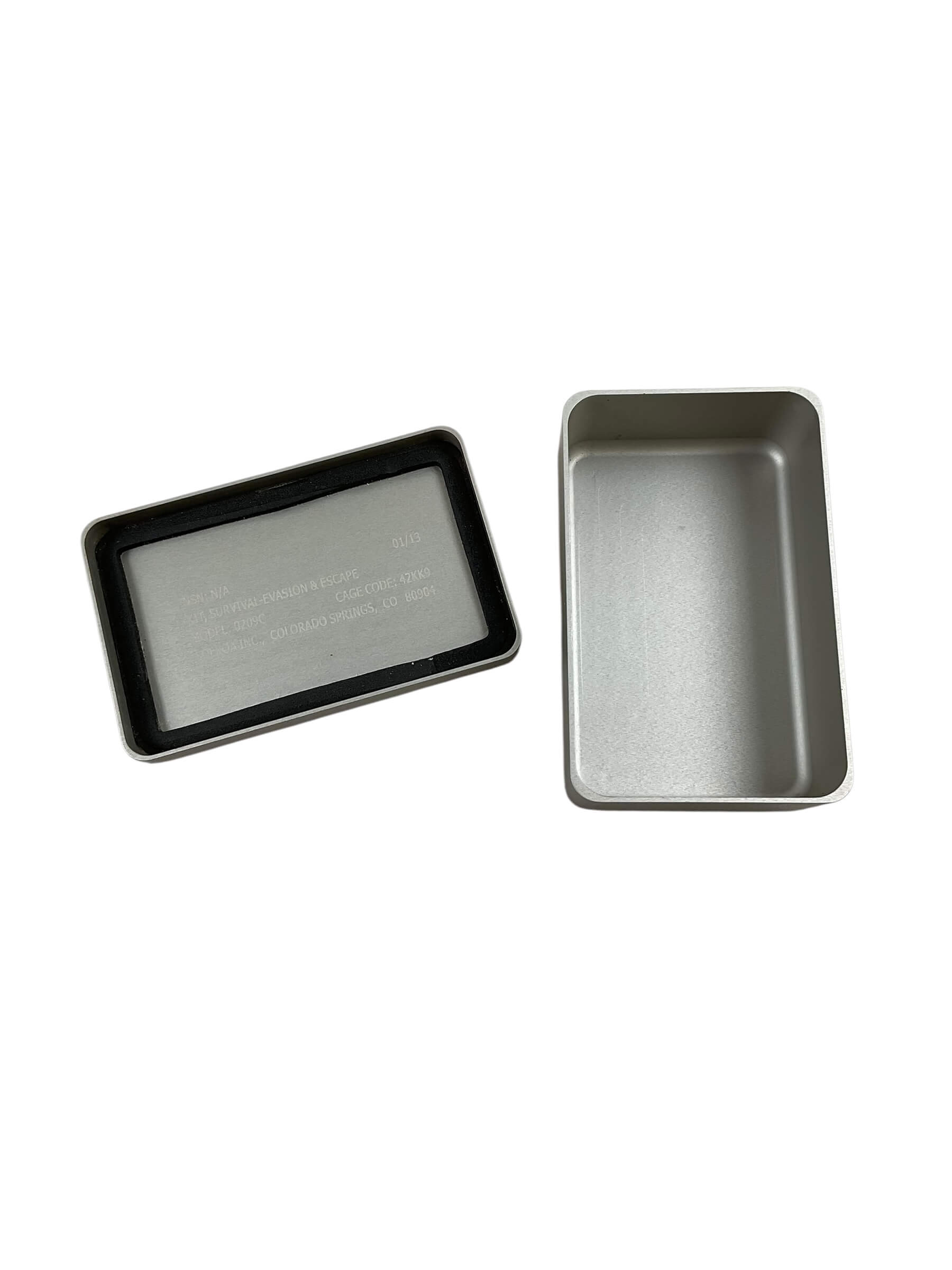 US USAF Survival-Evasion and Escape Kit Tin EMPTY US USAF Survival-Evasion and Escape Kit Tin EMPTY